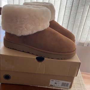 Women’s UGG boots brand new/never worn